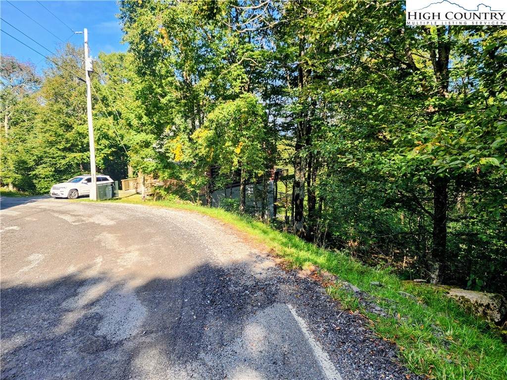 1060 Charter Hills Road - Photo 1