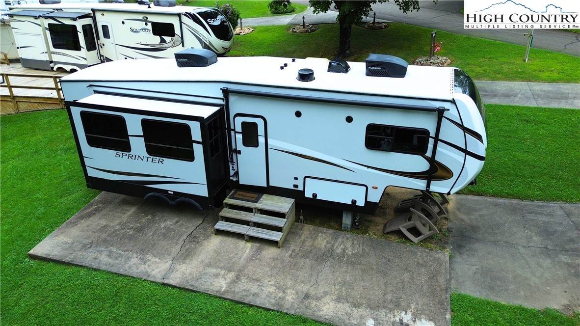 503 Saddle Ridge Drive - Photo 1