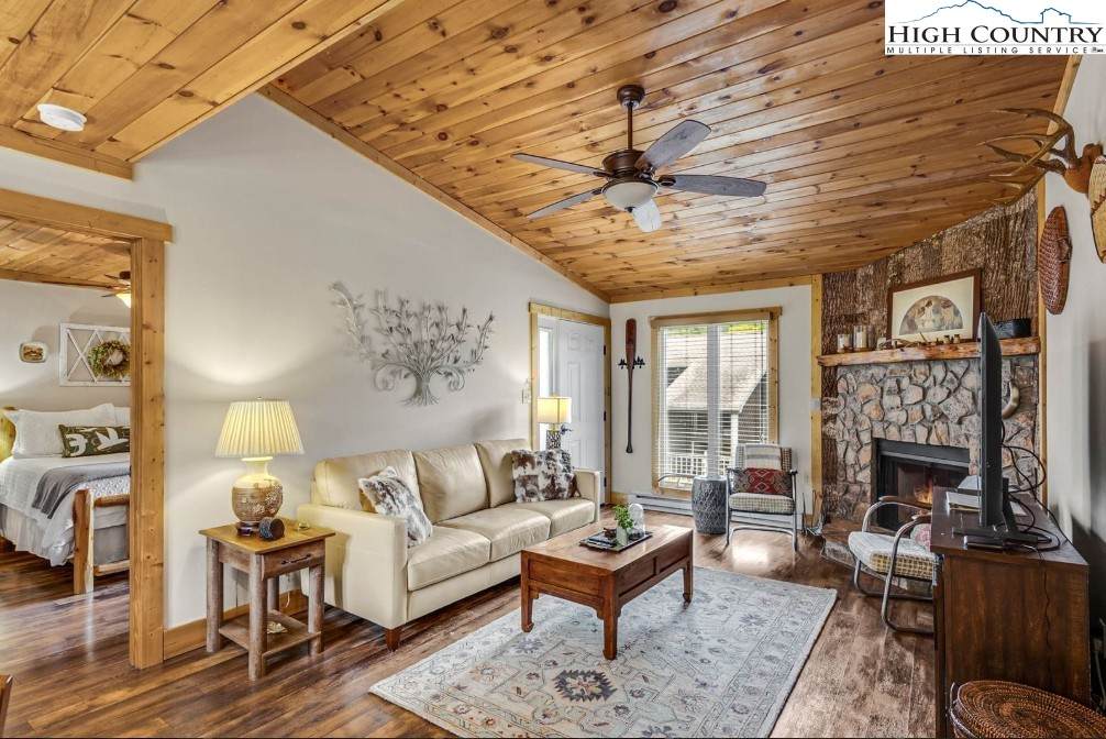 148 Royal Oaks Drive - Photo 1