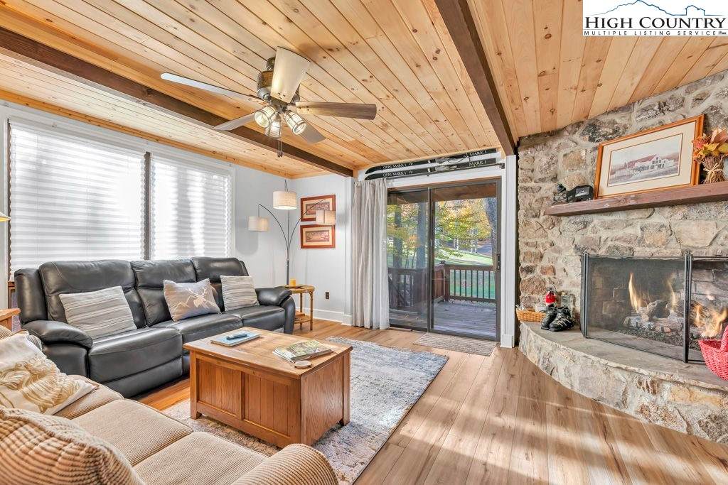 101 Golf View Drive - Photo 1