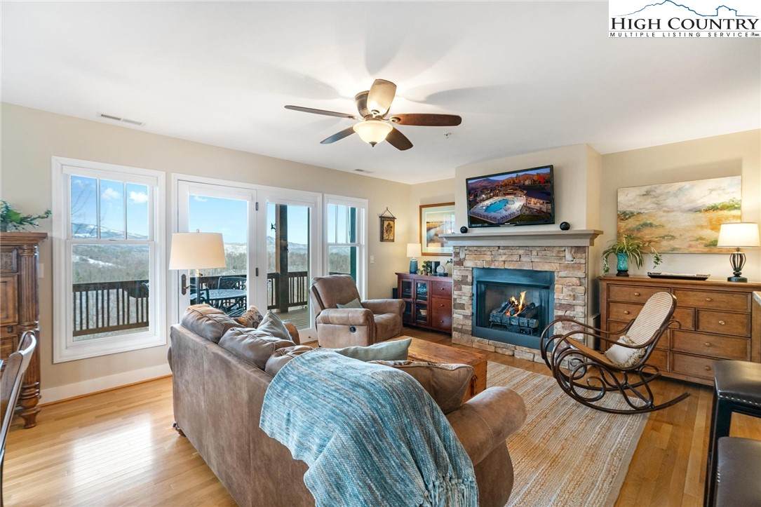 290 Indian Paintbrush Drive - Photo 1