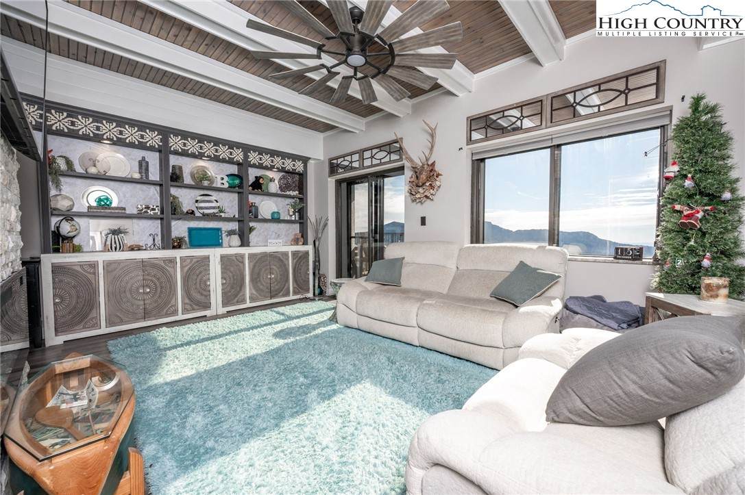 303 Sugar Top Drive - Photo 1