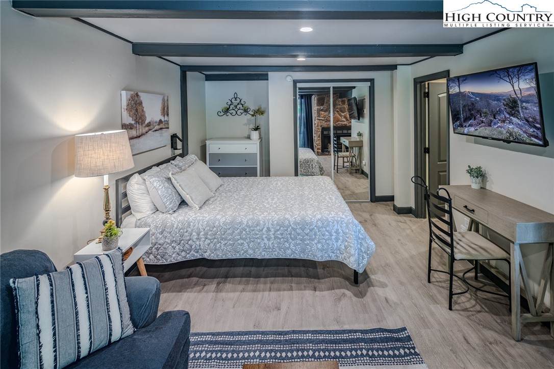 24 Creekside Drive - Photo 1
