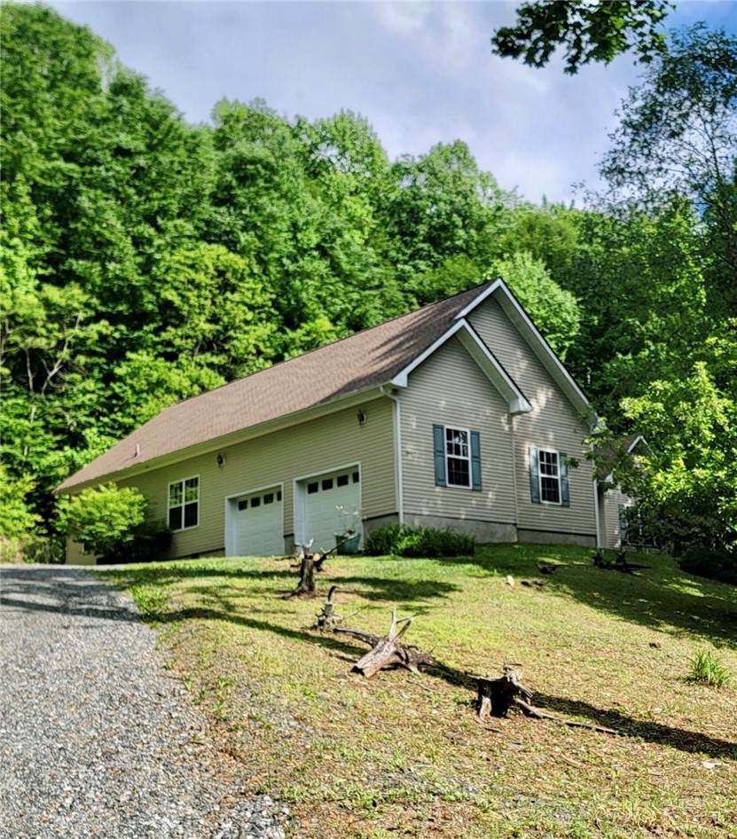 966 Burkett Road - Photo 1
