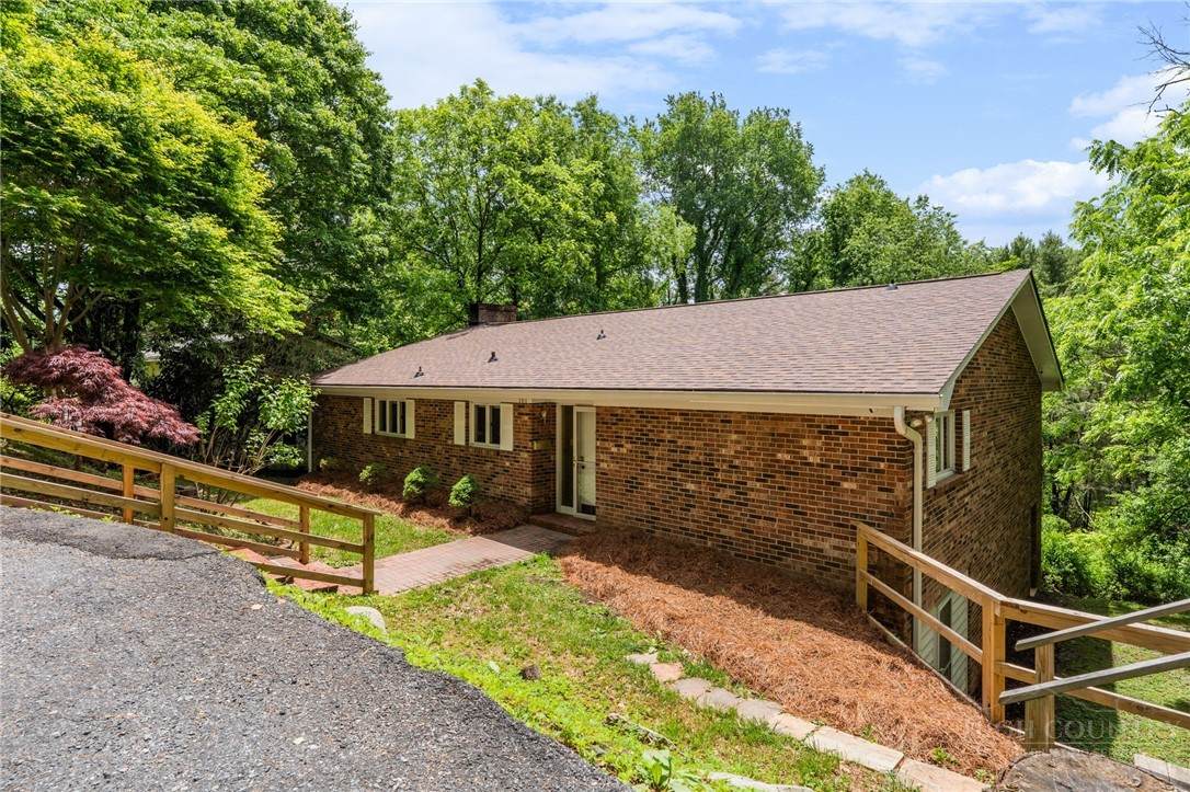 161 Blanwood Drive - Photo 1