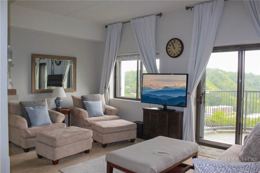 303 Sugar Top Drive - Photo 1
