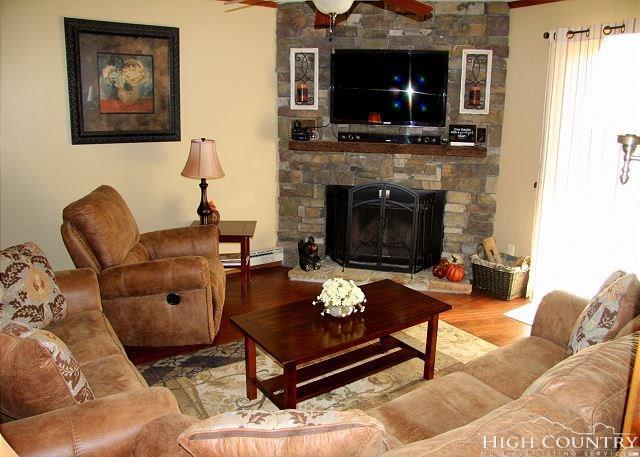 301 Pinnacle Inn Road - Photo 1