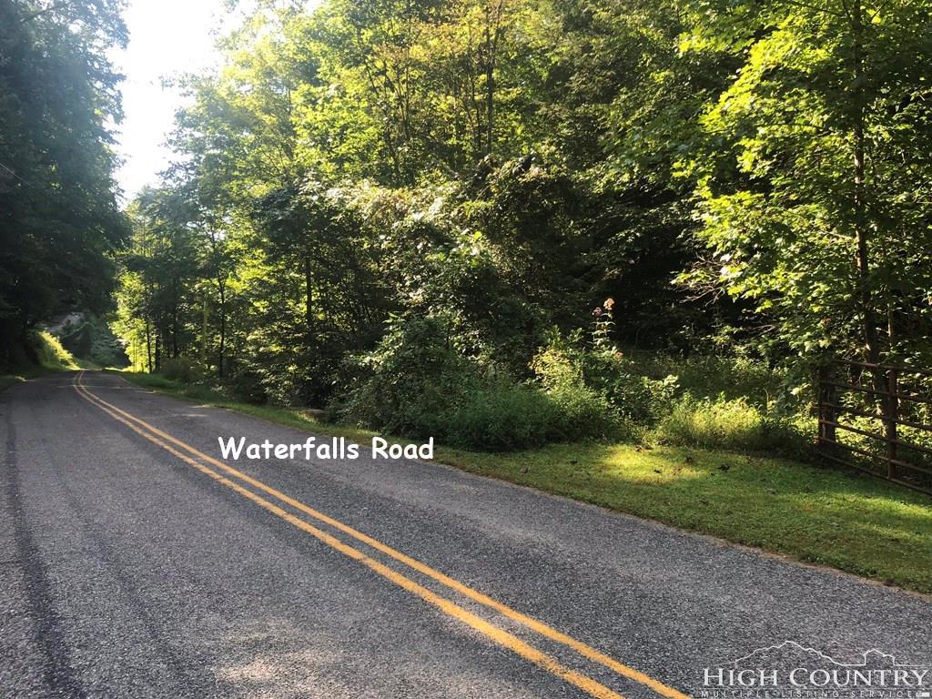 000 Waterfalls Road - Photo 1