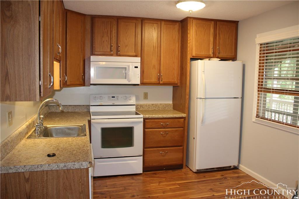 218 Elk Hill Drive - Photo 1
