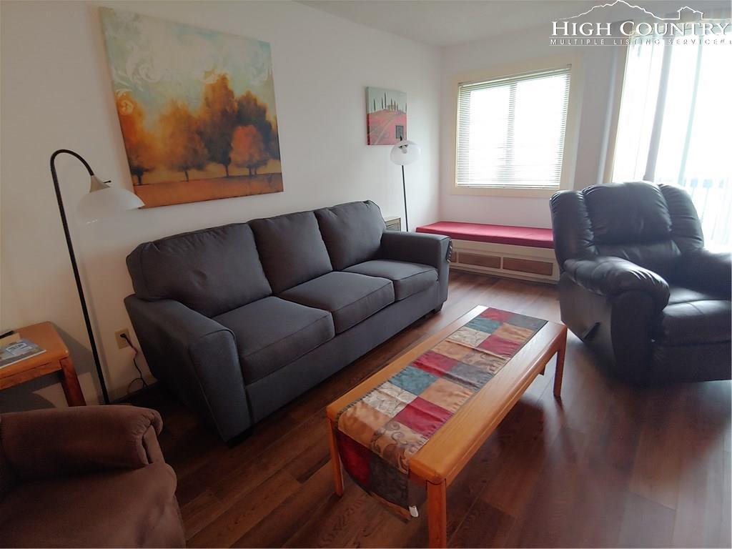 301 Pinnacle Inn Road - Photo 1