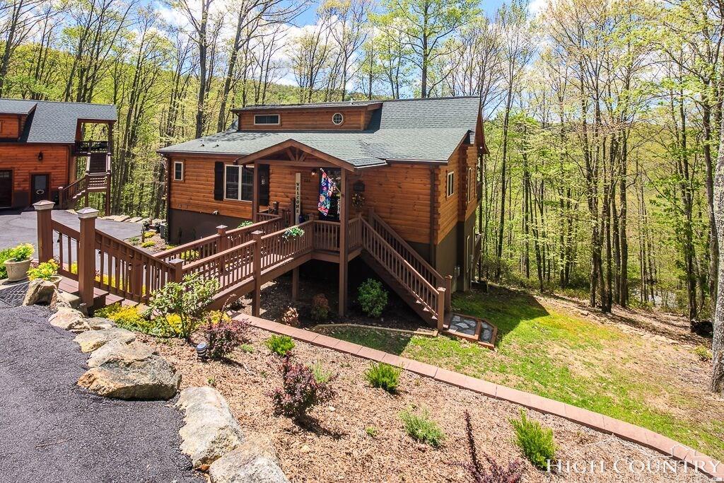 221 Poplar Drive - Photo 1