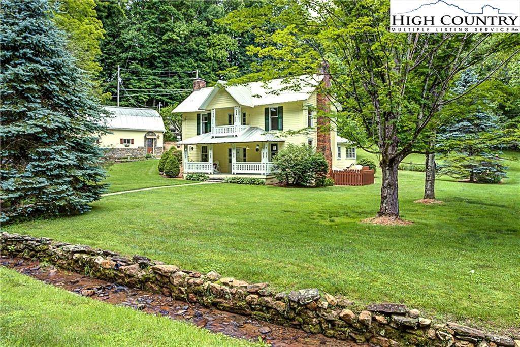 584 Briarwood Lane - Photo 1