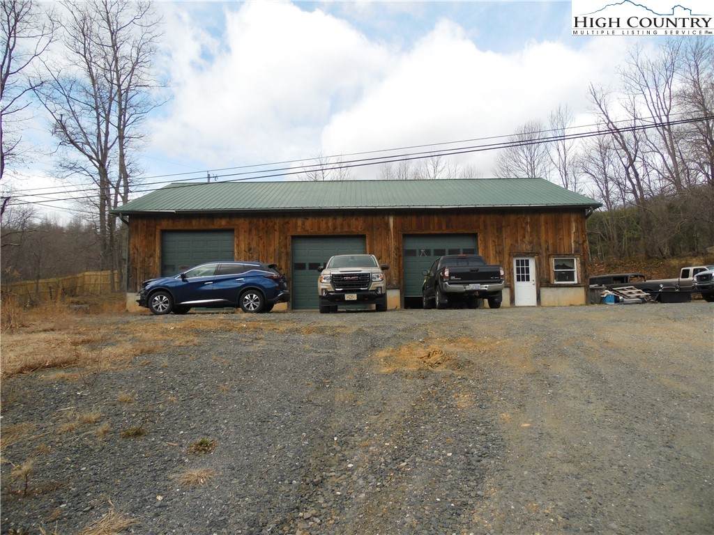 2559 Us Hwy 221 N - Photo 1