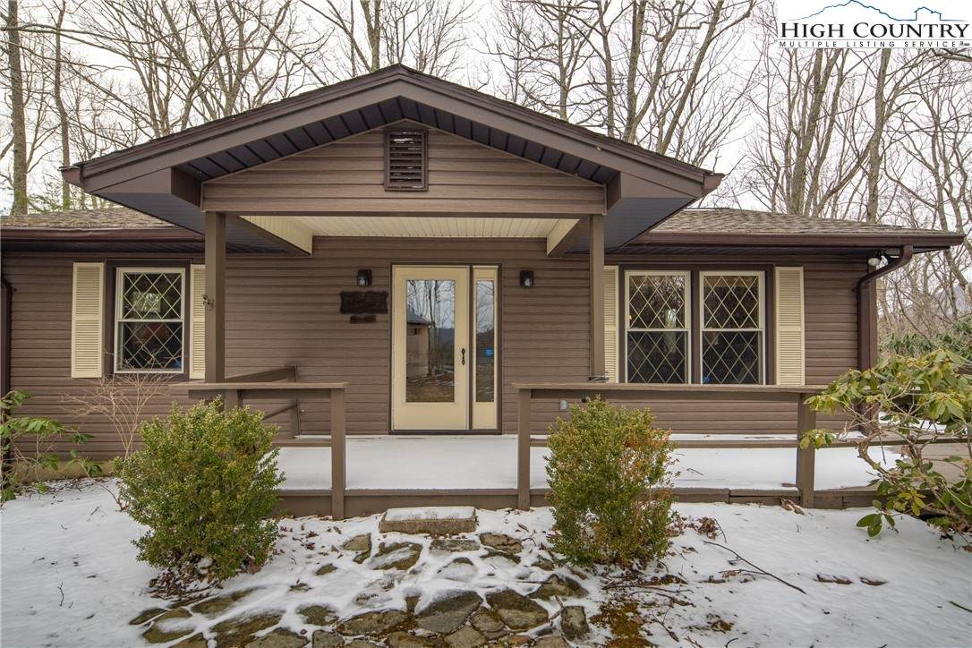 329 Maplewood Circle - Photo 1