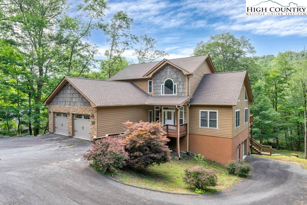 182 Shelter Rock Circle - Photo 1