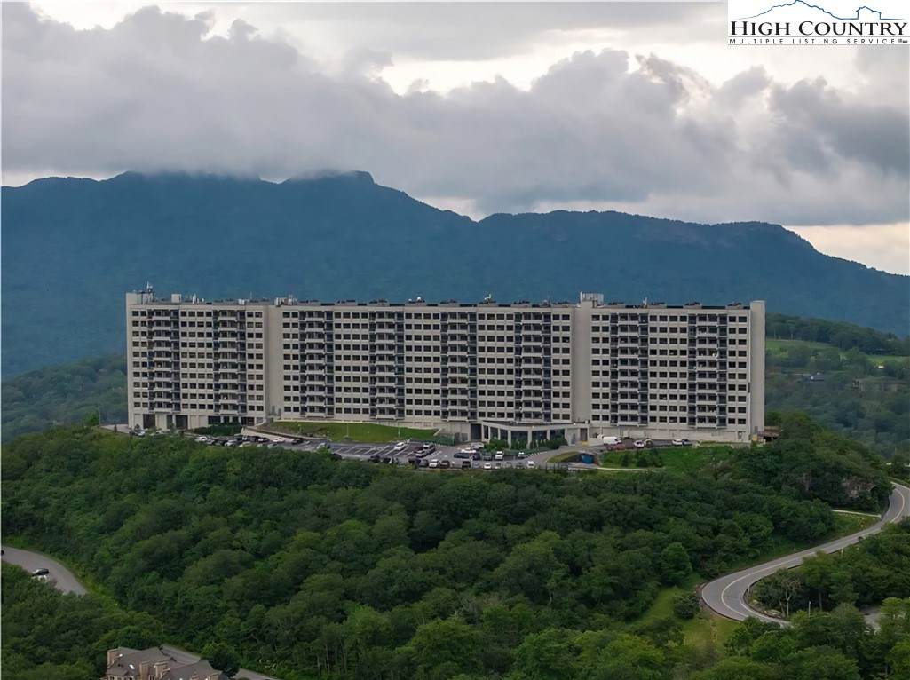 303 Sugar Top Drive - Photo 1