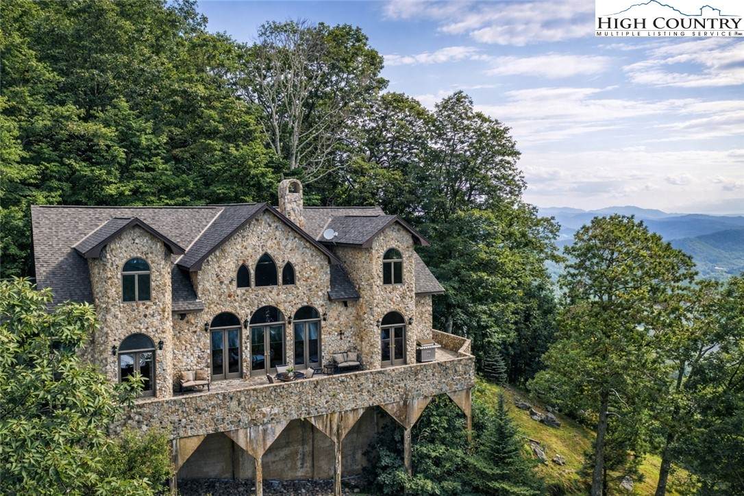 530 Howards Knob Road - Photo 1
