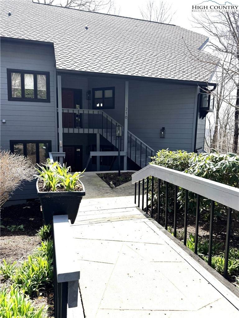 210 Grouse Moor Drive - Photo 1