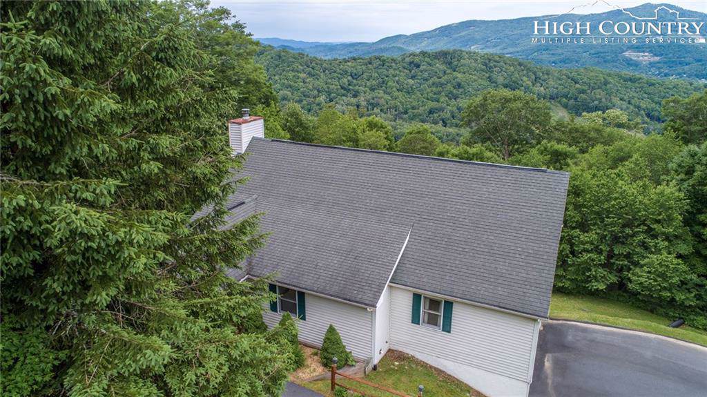 261 Crestview Lane - Photo 1