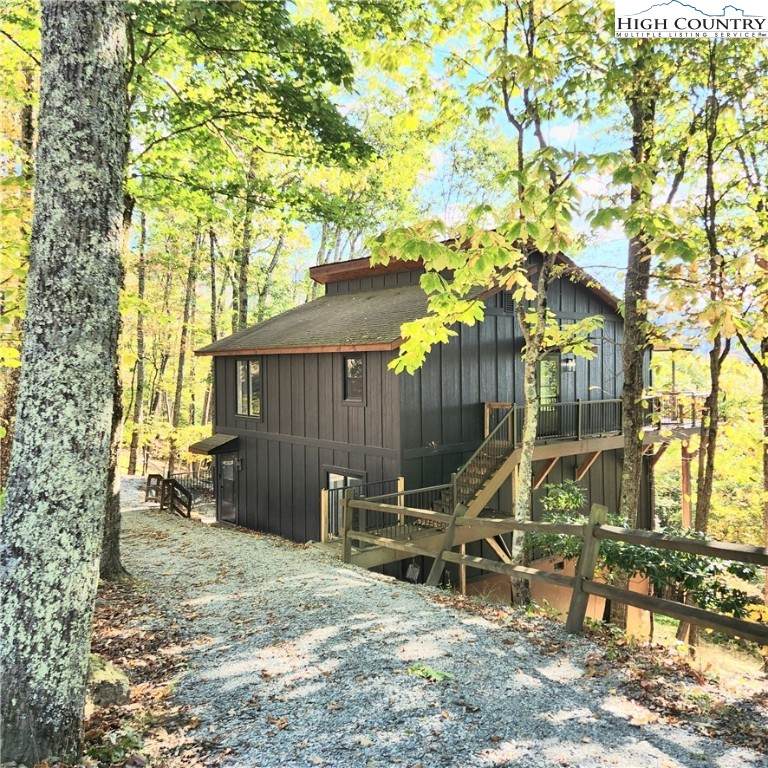 523 Pine Ridge Road - Photo 1