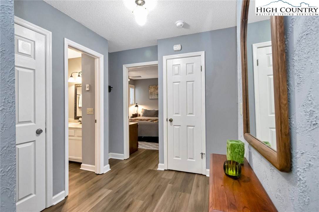 301 Pinnacle Inn Road - Photo 1