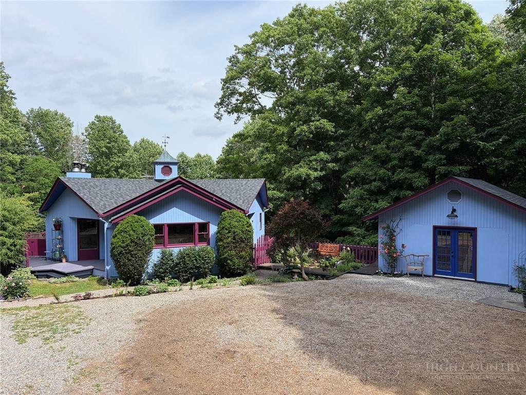 873 Silverleaf Road - Photo 1