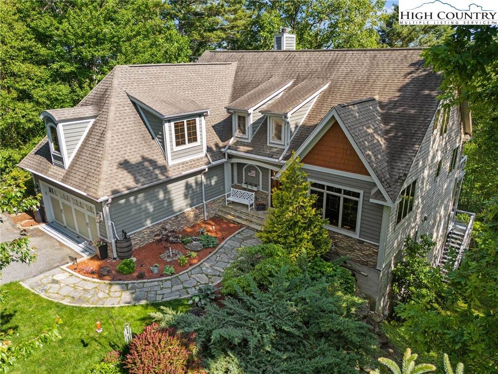 128 Pinecrest Court - Photo 1