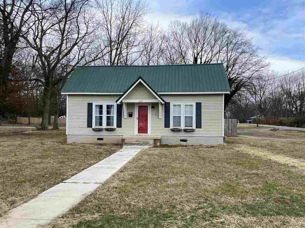 227 Railroad Street - Photo 1