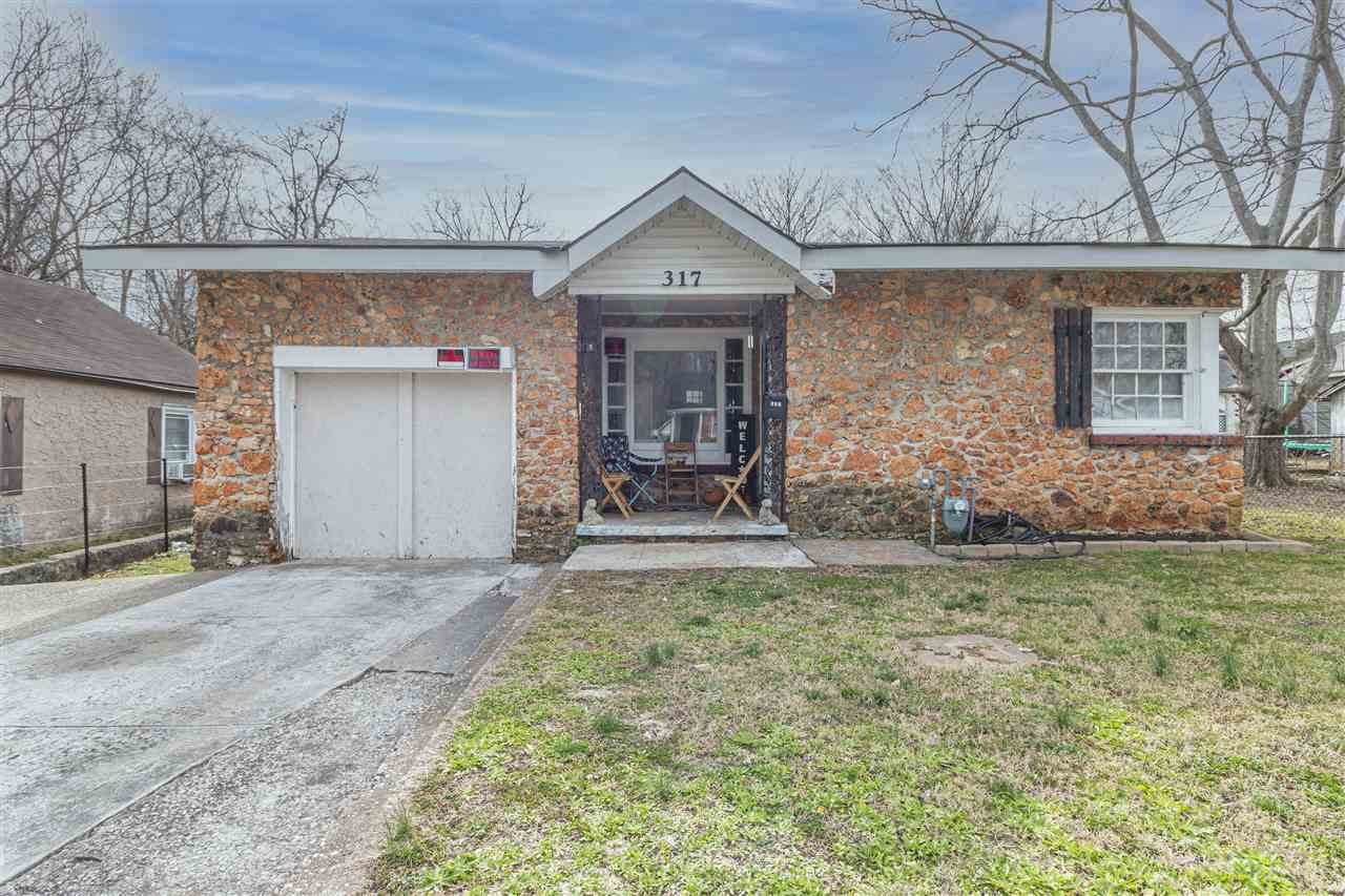 317 11th Avenue - Photo 1