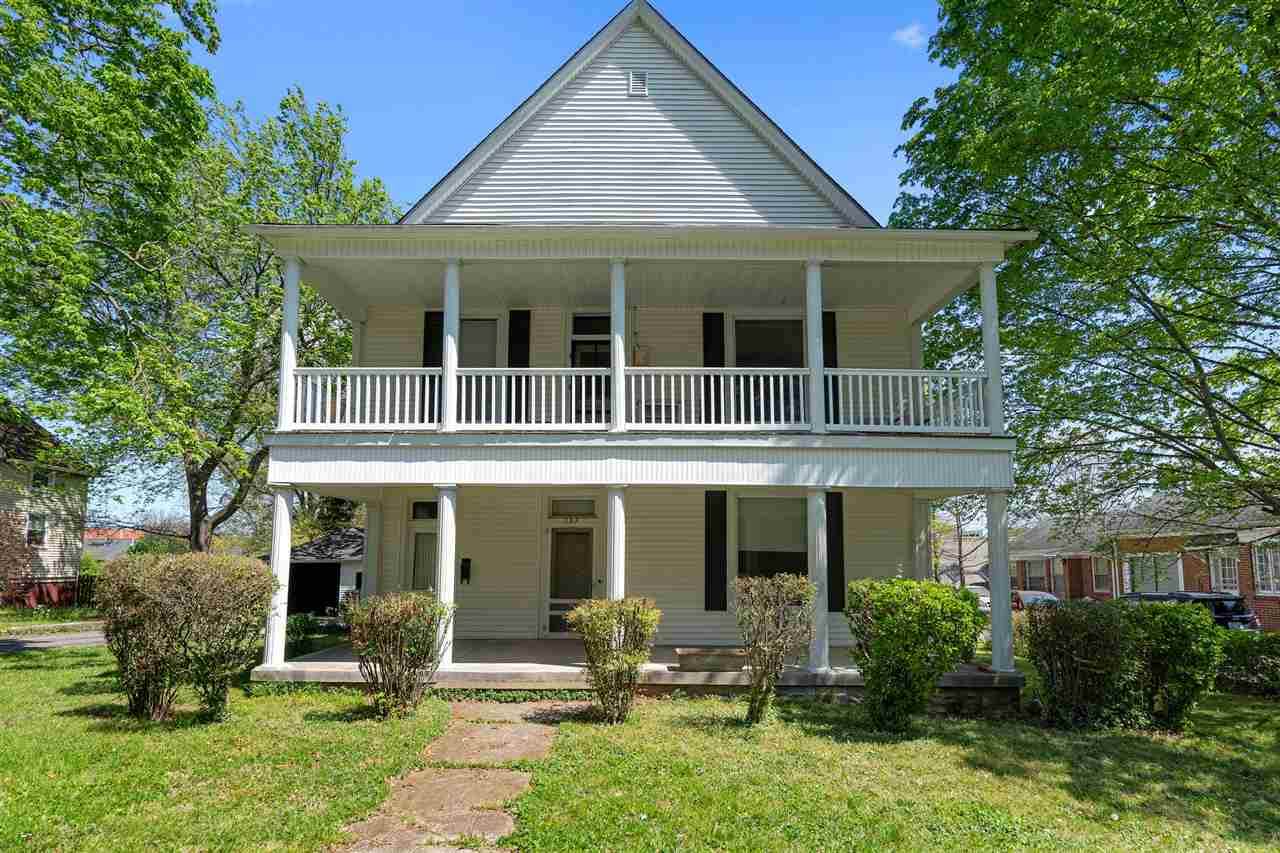 225 South College Street - Photo 1