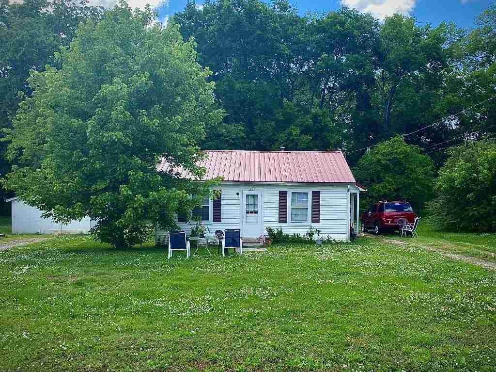 1627 Sharon Drive - Photo 1