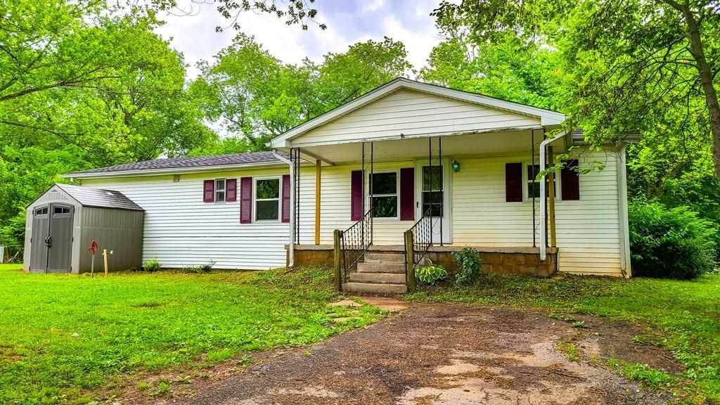 126 Shady Drive - Photo 1