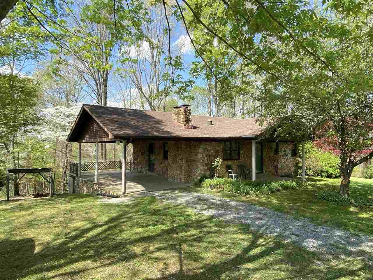 1055 Snake Creek Rd - Photo 1