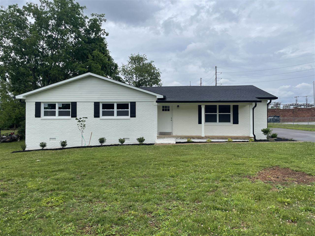 820 Smith Way - Photo 1