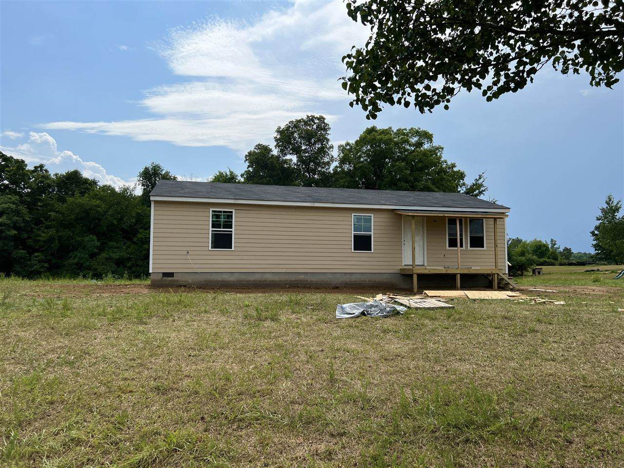 155 Andrew Circle - Photo 1