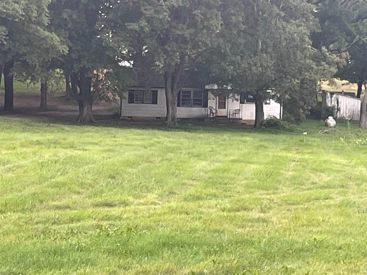 72 Sugartree Lane - Photo 1