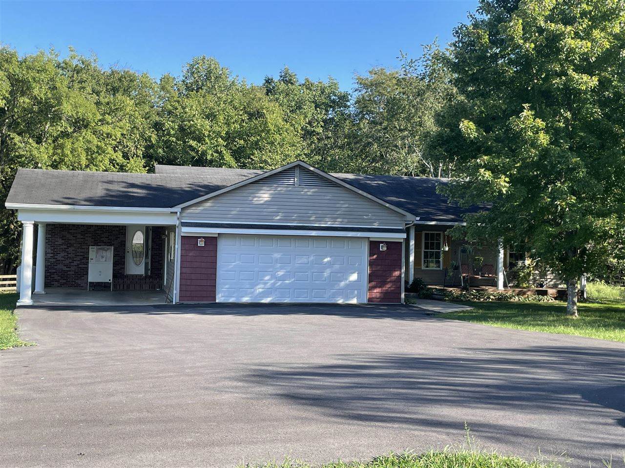 100 Delane Flora Road - Photo 1