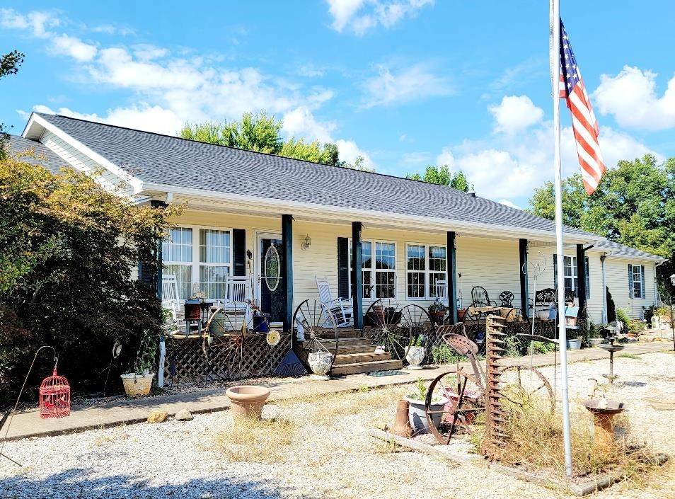 420 Crump Road - Photo 1