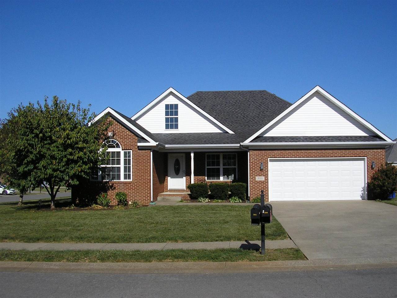 700 Sugarberry Avenue - Photo 1