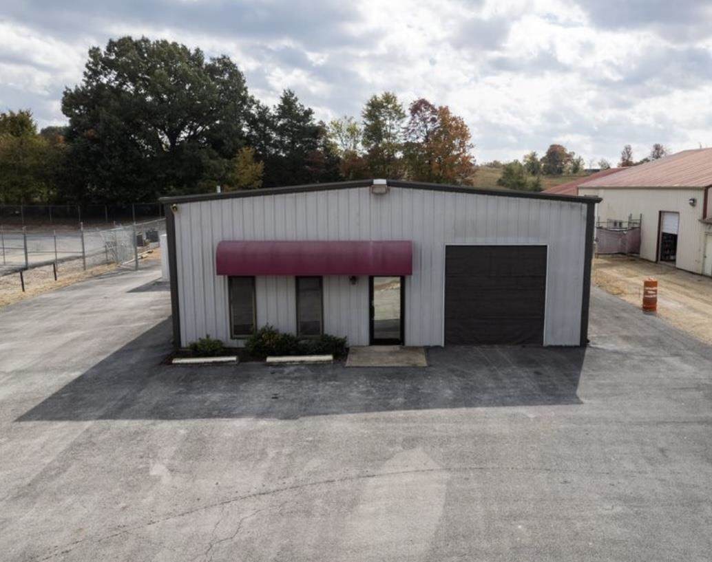 505 Industrial Drive - Photo 1