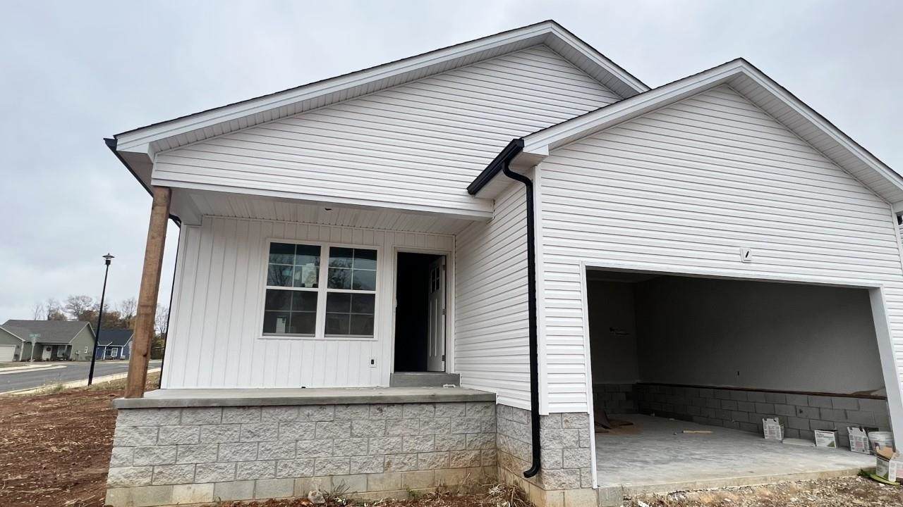 894 Mcfadin Station Street - Photo 1