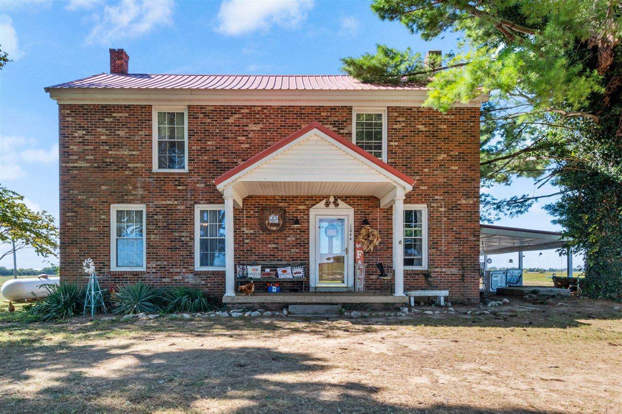1044 Harris School Road - Photo 1