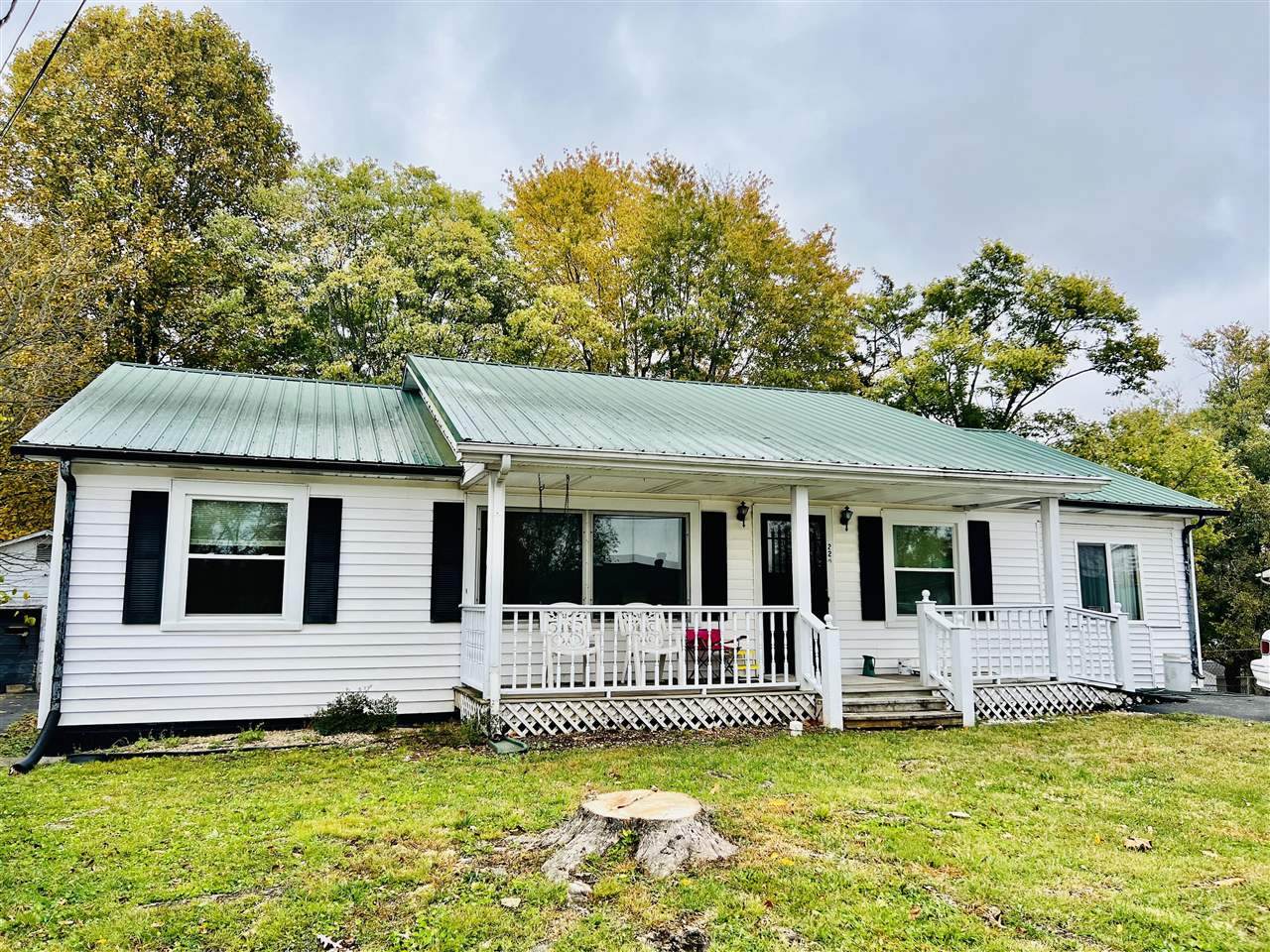 224 Marion Drive - Photo 1