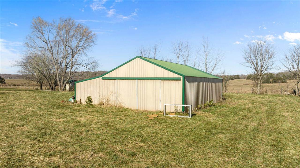 18996 Louisville Road - Photo 1