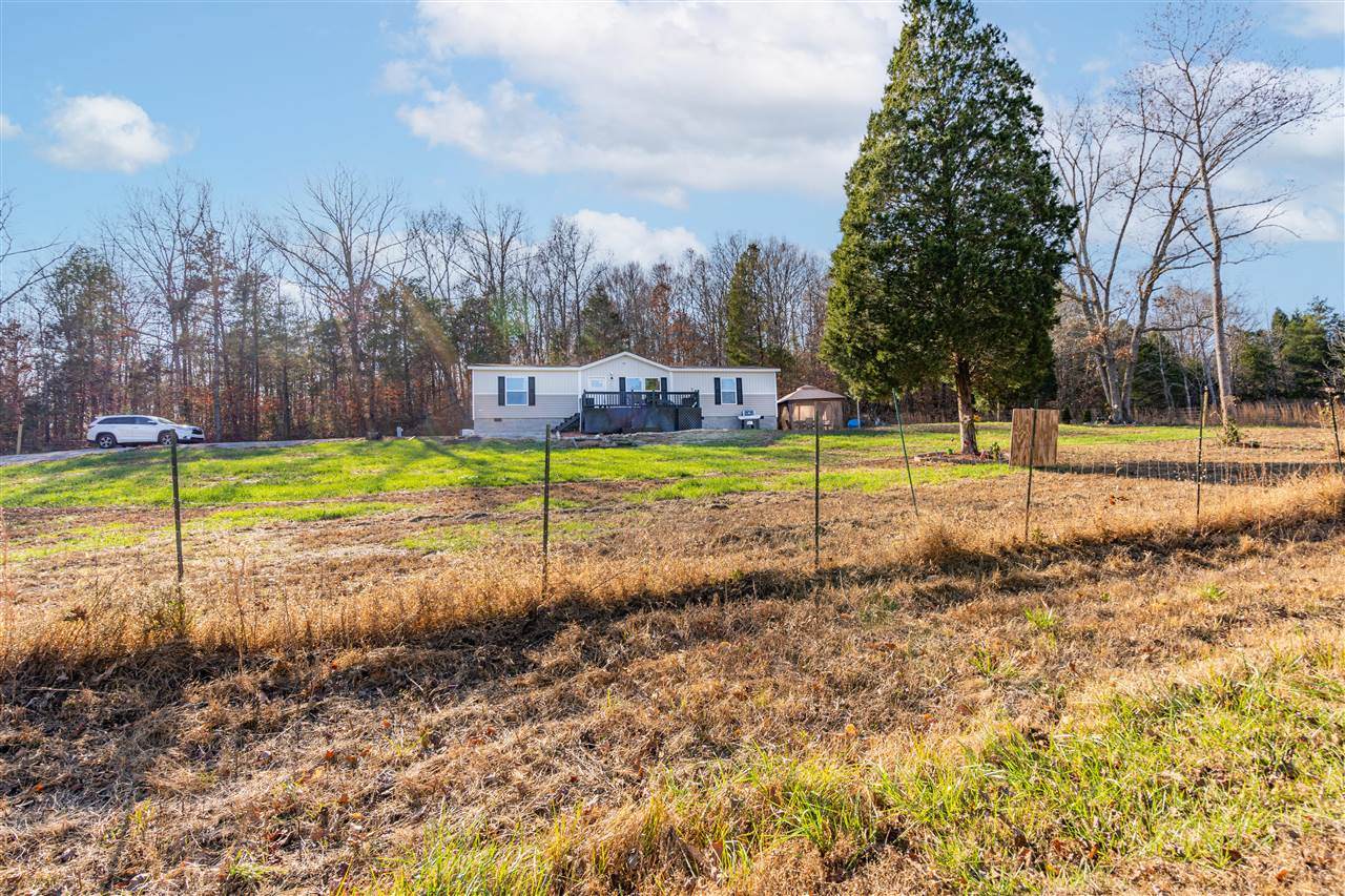 201 Holly Trail - Photo 1