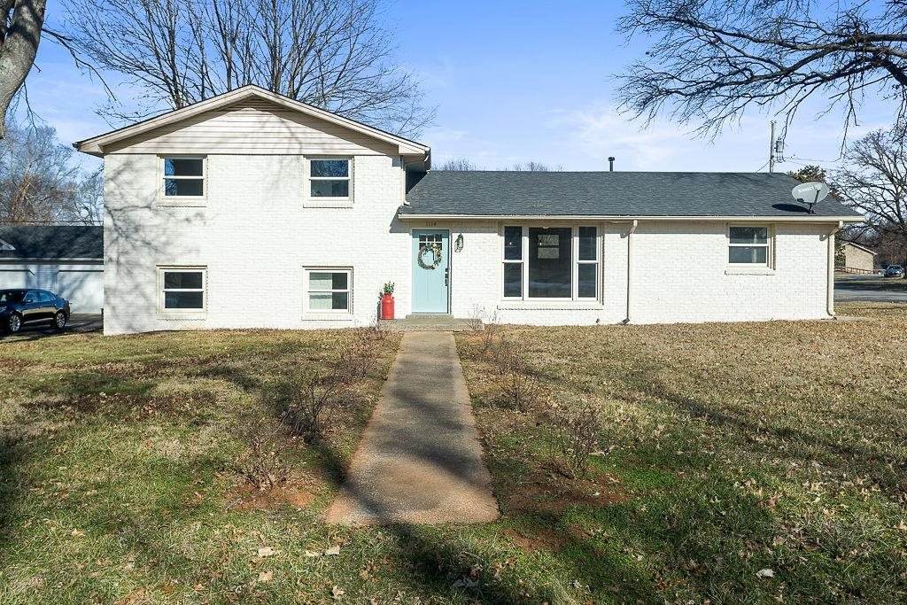 1114 Cheyenne Drive - Photo 1
