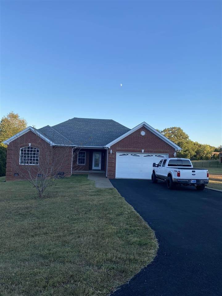 108 Garet Way - Photo 1
