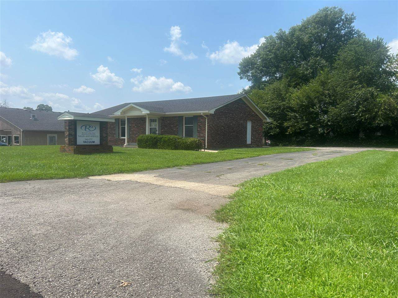 112 Guthrie Drive - Photo 1
