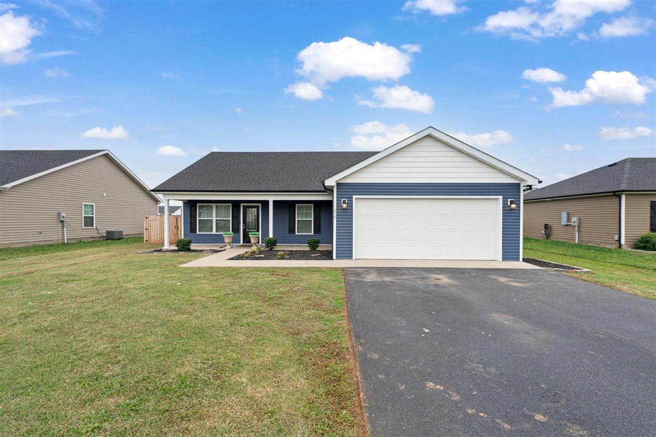 216 Victoria Way - Photo 1