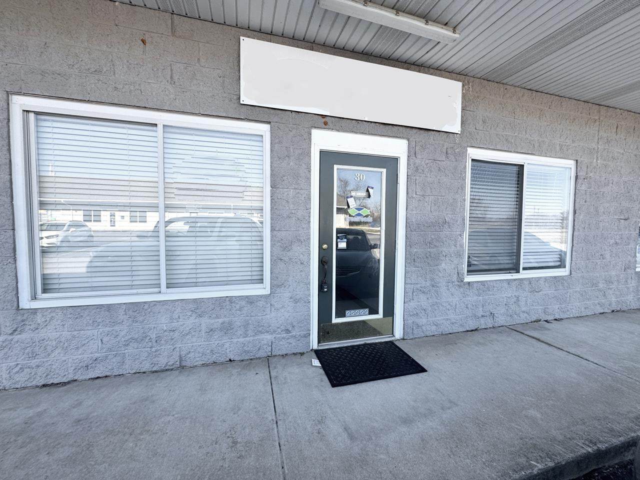 1043 Pedigo Way - Photo 1